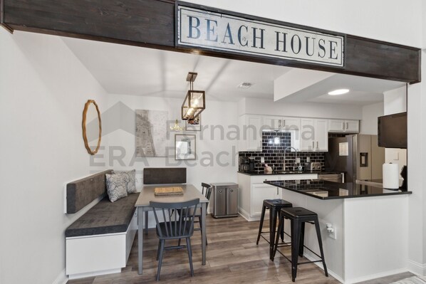 Condo, 2 Bedrooms | Private kitchen | Fridge, oven, coffee/tea maker - 2585 Forest Ridge 2 Bedroom Condo (Fernandina Beach)