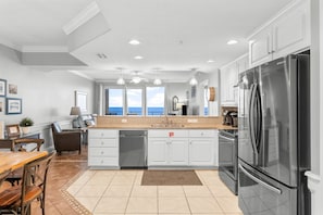 Fridge, microwave, oven, stovetop - Gulf-front condo w/ beach service & pet friendly (Panama City Beach)