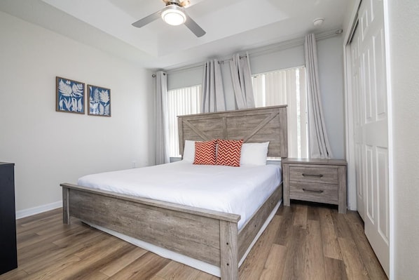 3 bedrooms, iron/ironing board, travel crib, free WiFi