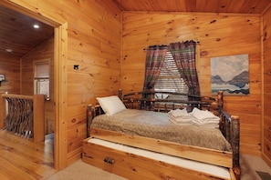 3 Schlafzimmer, Schreibtisch, Bügeleisen/Bügelbrett, WLAN