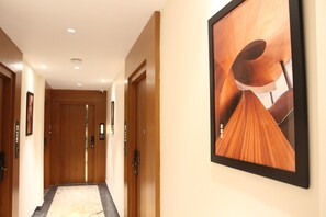 Hallway - The Vantage Inn (Hyderabad)