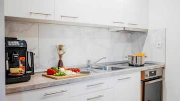 Family House, Multiple Bedrooms (Timber Cottage With Pool) | Private kitchen | Fridge, oven, stovetop, coffee/tea maker