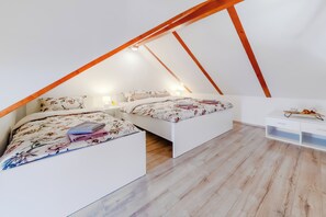 1 bedroom, laptop workspace, free WiFi, bed sheets - Timber Cottage With Pool (Sveti Juraj na Bregu)