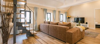 BW5 – Stylish Loft Apartment – 4 Rooms – 110 m² – Air Conditioning