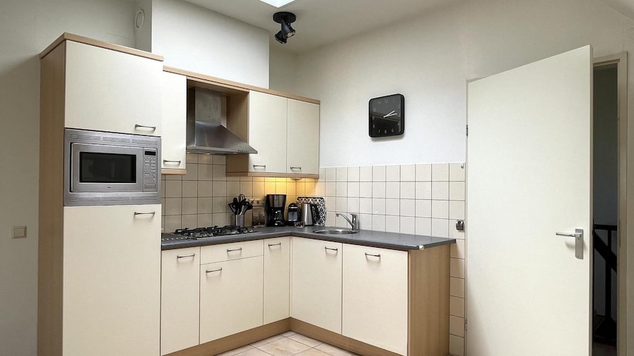 3-person Apartment Near Forest