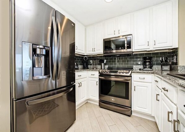 Fridge, microwave, oven, dishwasher