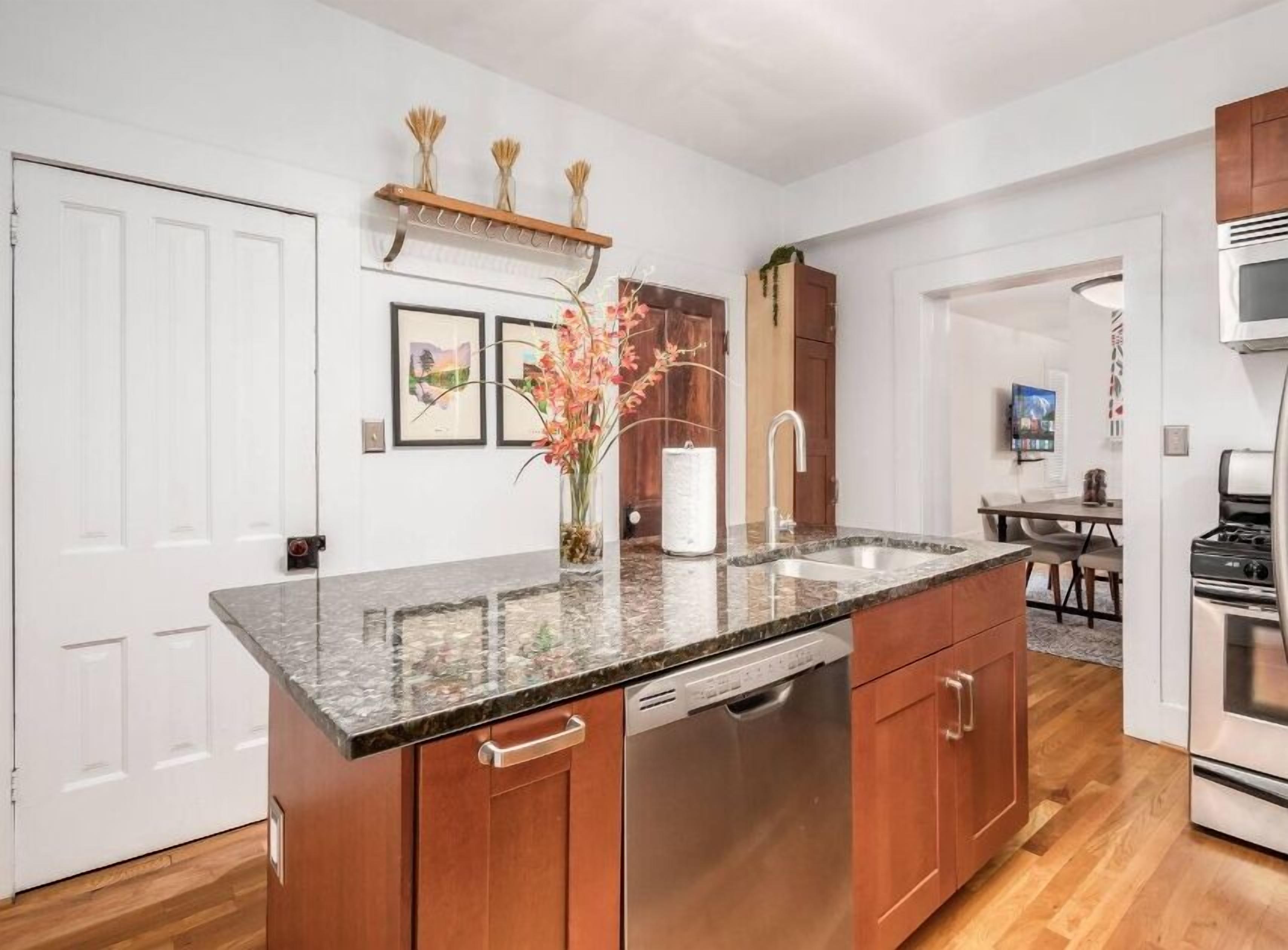 Microwave, oven, stovetop, dishwasher