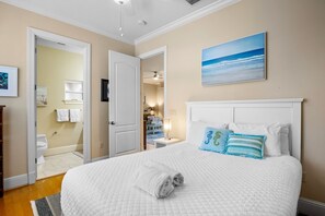 2 chambres, fer et planche à repasser, Wi-Fi gratuit, draps fournis