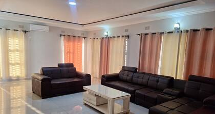 GATOMA EXECUTIVE LODGE