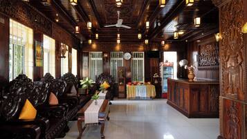 Khu tiếp khách ở sảnh