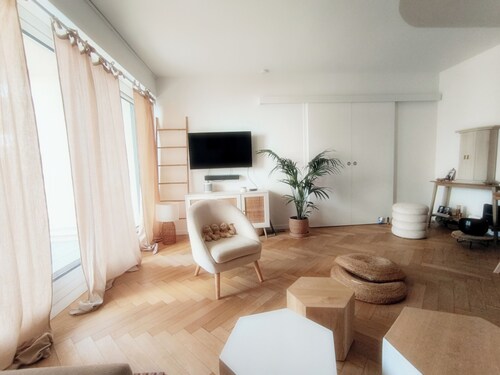 Superbe T5 :  Parc de Sceaux et Hyper centre.  TOUT à pied ! 20 min de Paris