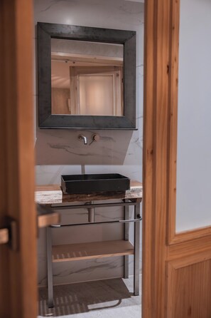 Standardzimmer, Stadtblick | Badezimmer