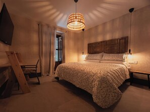 Classic Room, Balcony, City View | Desk, laptop workspace, iron/ironing board, free WiFi