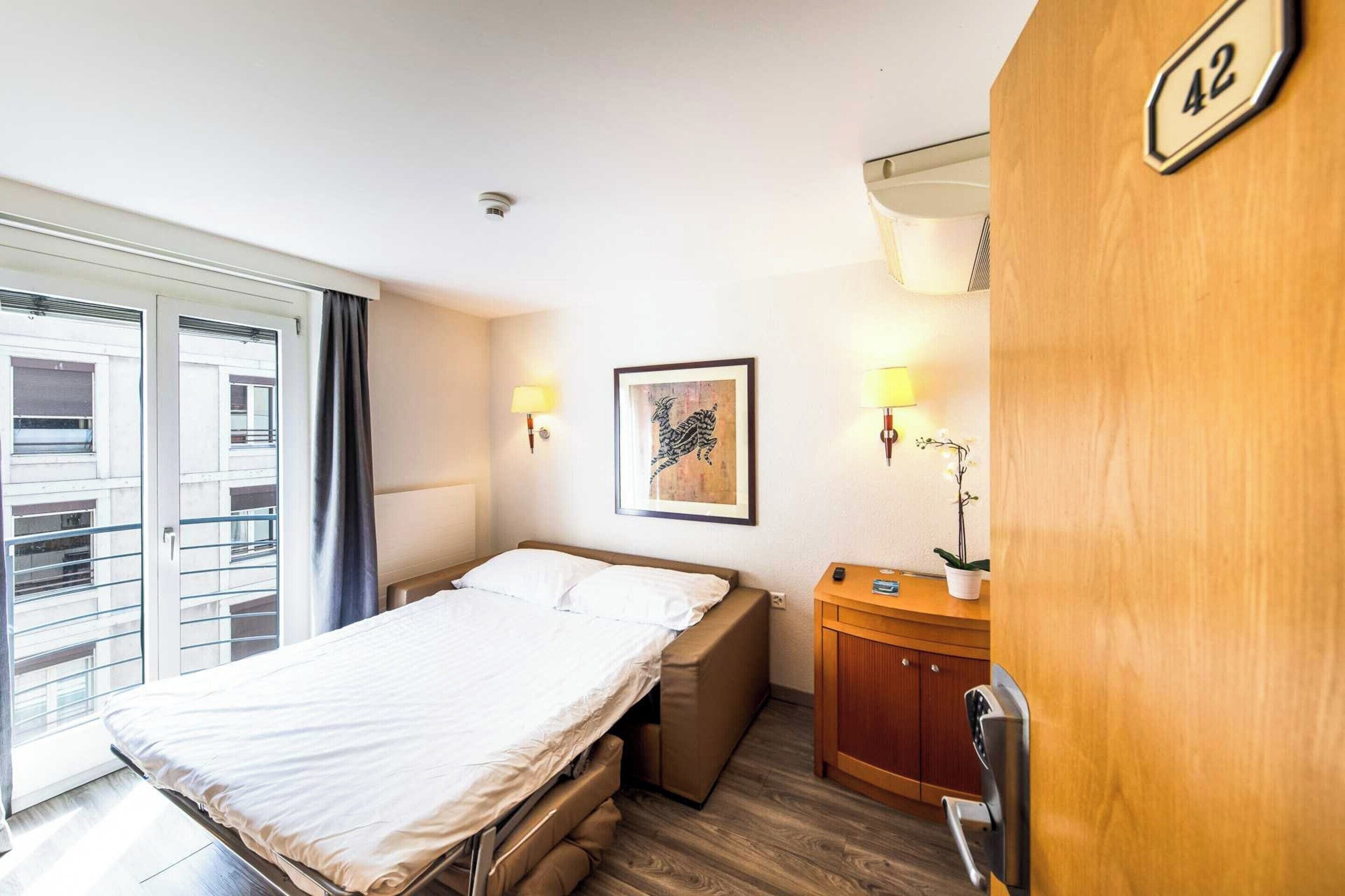 Apartment | 1 bedroom, bed sheets