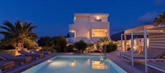 NOLA Nomadic Luxury Villas