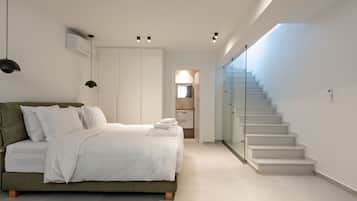 Villa, 2 Bedrooms, Private Pool, Sea View | Pillowtop beds, in-room safe, laptop workspace, blackout drapes