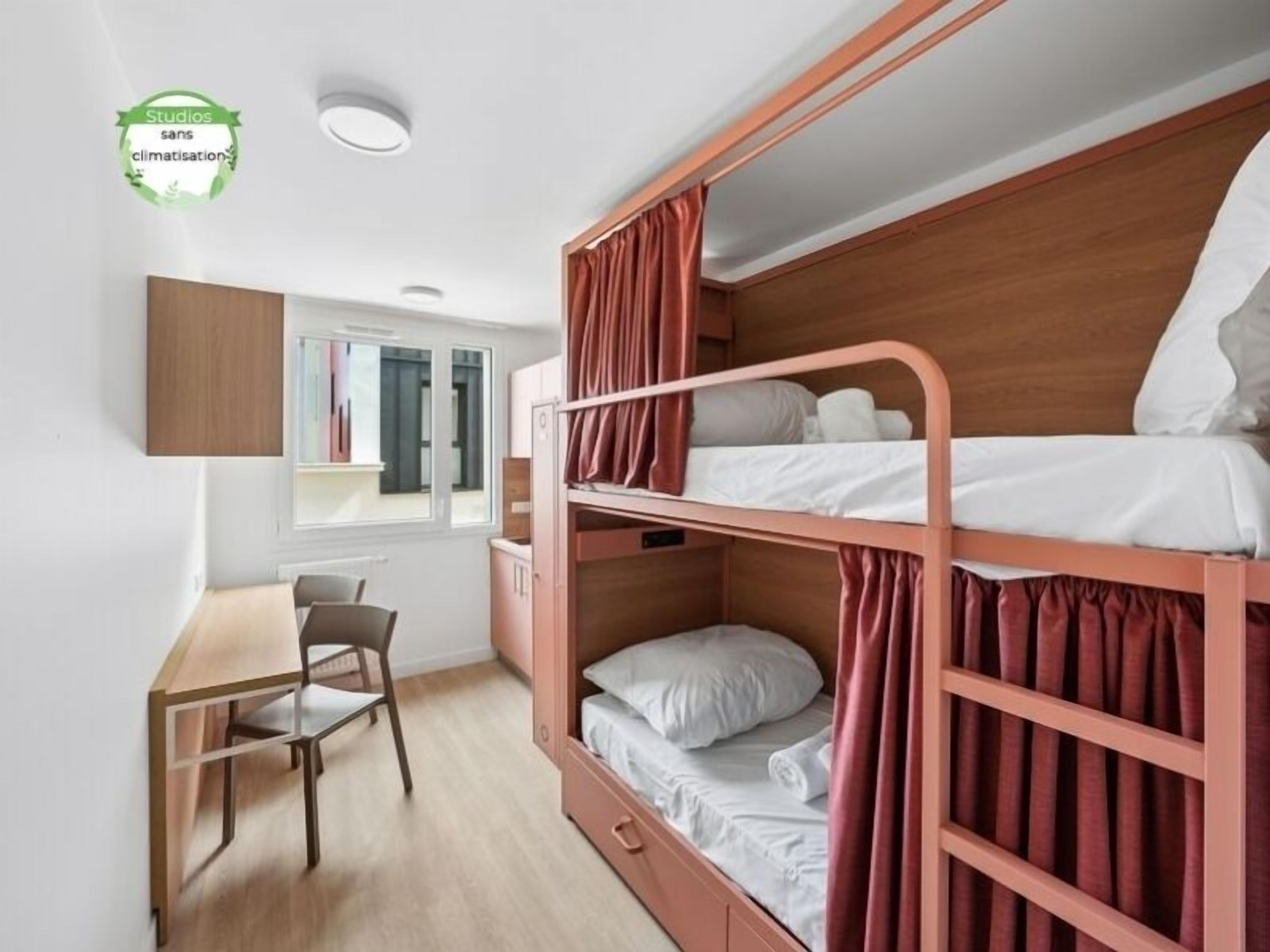 Estudio estándar | Ropa de cama de alta calidad, sistema de insonorización, ropa de cama