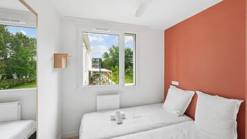 Premium bedding, soundproofing, bed sheets