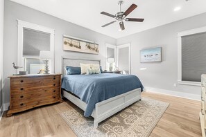 3 chambres, fer et planche à repasser, lit parapluie, Wi-Fi gratuit