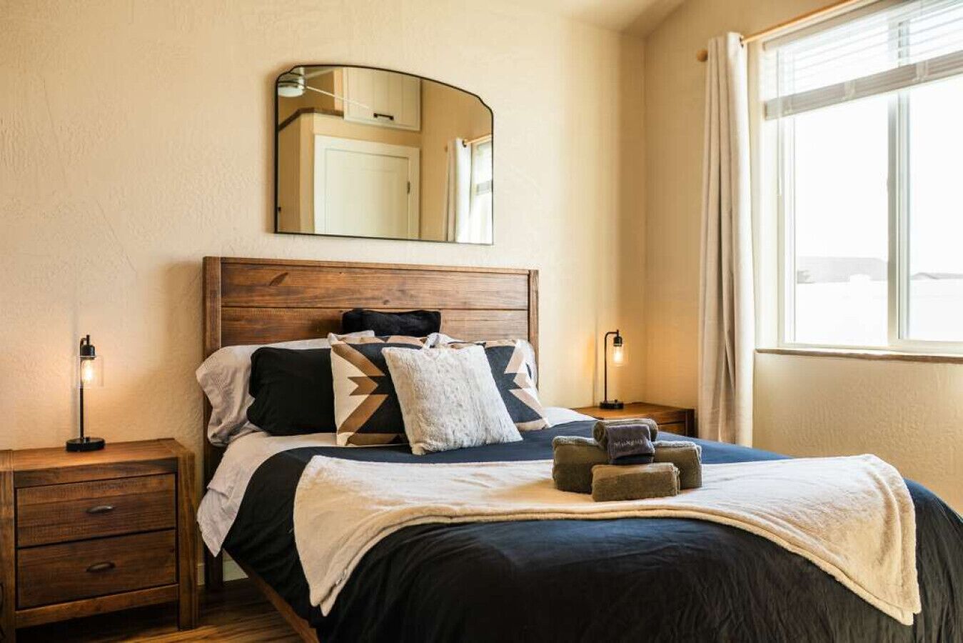 2 habitaciones, escritorio y wifi gratis 