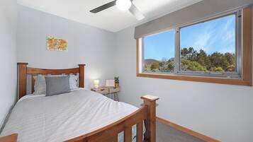 5 chambres, lit parapluie, Wi-Fi gratuit, draps fournis