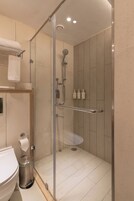 샤워 시설, 무료 세면용품, 헤어드라이어, 타월