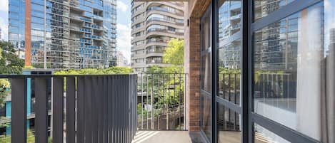 標準開放式客房 (562820) | 1 間臥室、筆電工作空間、免費無線上網