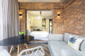 Espace de travail pour ordinateur portable, Wi-Fi gratuit