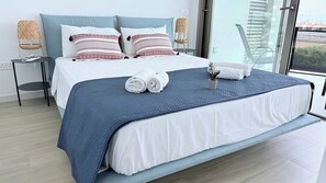 3 bedrooms, iron/ironing board, WiFi, bed sheets - TooCoool Villa - Azure Seaview (Paralimni)
