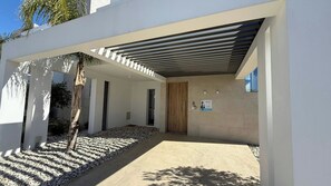 Exterior detail - TooCoool Villa - Azure Seaview (Paralimni)