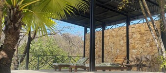 Seaview with stunning sunset for this home in walking distance to playa Ostional
