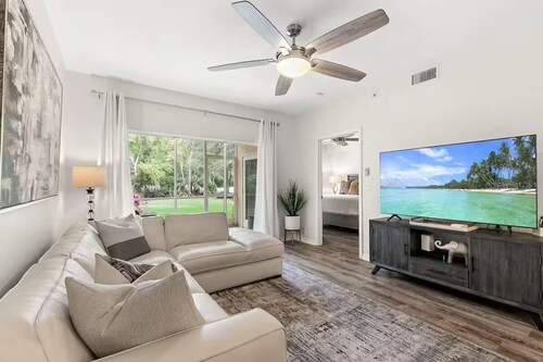 LELY RESORT! Great location and beautiful condo!  Near golf and pickleball.