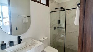 Standard Room, City View | Bathroom - HOTEL MACANA (Villavicencio)