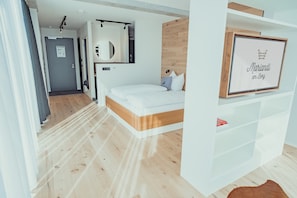 Deluxe Triple Room | In-room safe, blackout drapes, cribs/infant beds, free WiFi - Mariandl am Berg (Amberg)