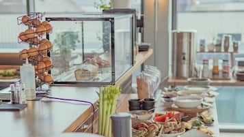 Daily buffet breakfast (EUR 16.90 per person)