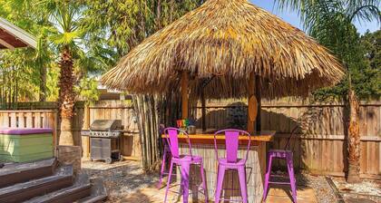 Fun Urban Oasis: Bohemian Bungalow - Prime St Pete