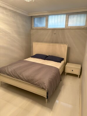 Departamento de lujo, vista al jardín | 4 habitaciones y wifi gratis 