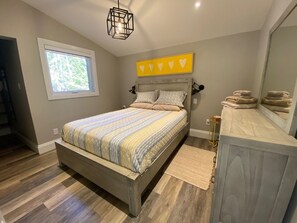 4 slaapkamers, een bureau, wifi, beddengoed