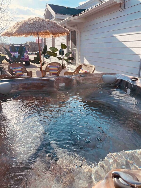 Bañera de hidromasaje exterior