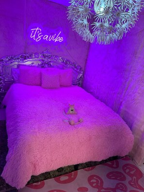 3 habitaciones, escritorio, wifi gratis y ropa de cama 