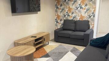 Televisión, tenis de mesa y libros