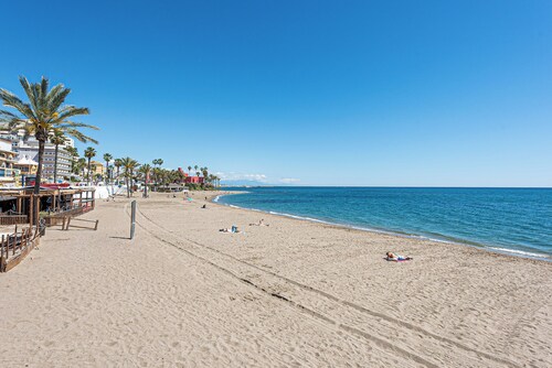 BENALROMA APARTMENT 5 MINUTES FROM THE BEACH