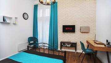 1 bedroom, iron/ironing board, WiFi, bed sheets