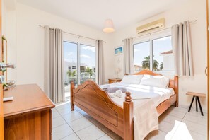 2 slaapkamers, een kluis op de kamer, een strijkplank/strijkijzer