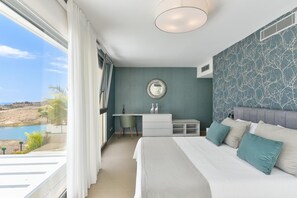 3 slaapkamers, een strijkplank/strijkijzer, wifi, beddengoed