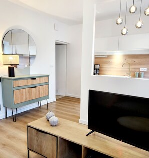 Apartamento, baño privado, vistas al patio (le 56 Celadon) | Cocina compartida