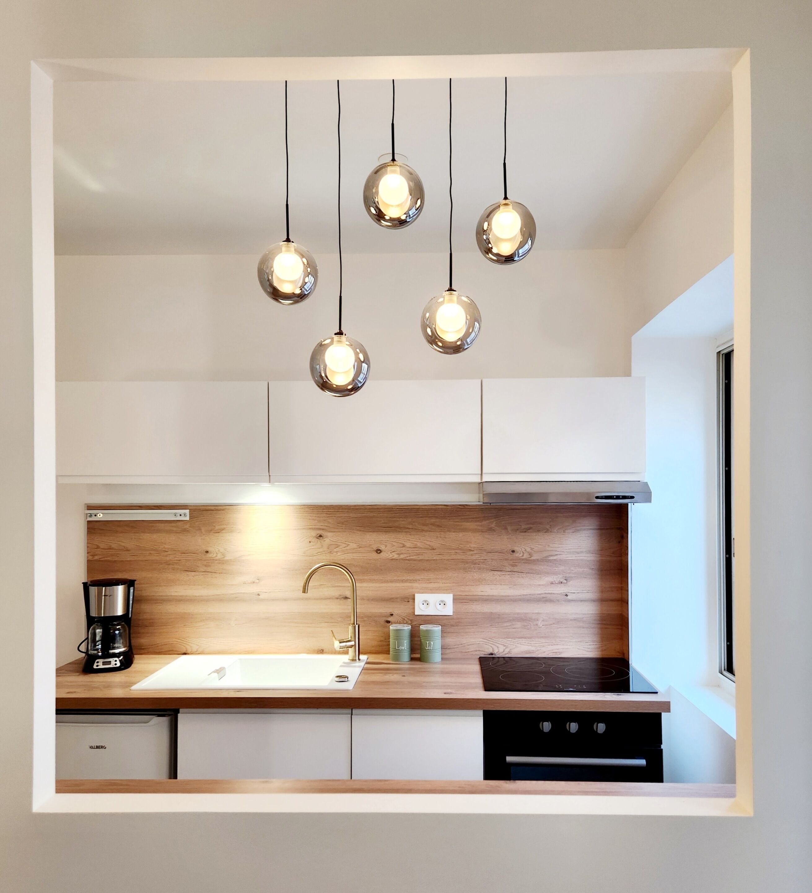 Apartment, Ensuite, Courtyard View (le 56 Celadon) | Private kitchen