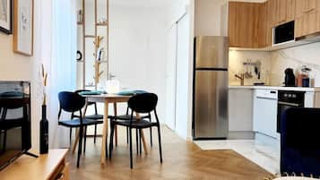 Appartement, salle de bains privée (le 56 Bleu Bourget) | Bar lounge