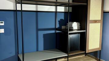 Desk, laptop workspace, soundproofing, free WiFi