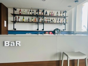 Bar (on property) - South32 Hotel (Birzebbuga)